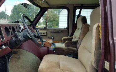 Chevrolet-g20-sportvanvan-1987-custom-3