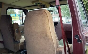 Chevrolet-g20-sportvanvan-1987-custom-5