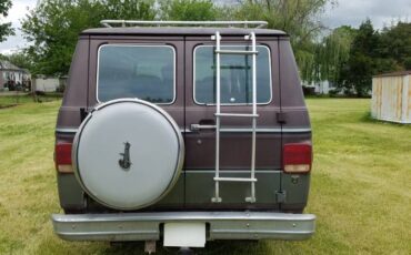 Chevrolet-g20-sportvanvan-1987-custom-9