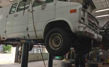 Chevrolet-g20-van-1989-white-6
