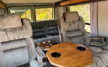 Chevrolet-g20-van-1991-grey-12