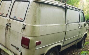 Chevrolet-g20-van-1995-white-2