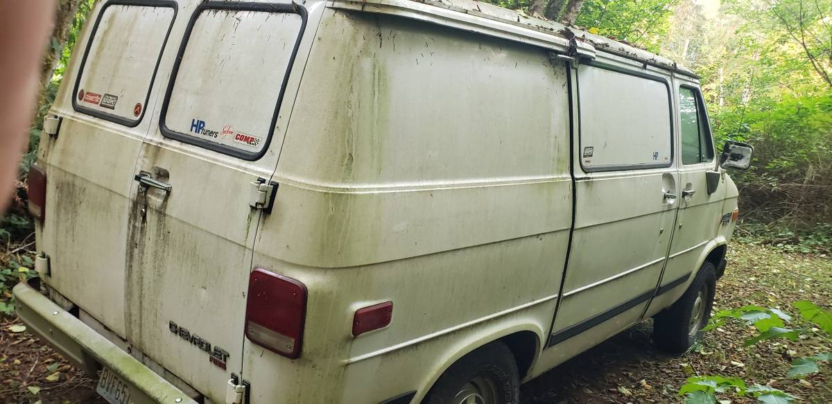 Chevrolet-g20-van-1995-white-2