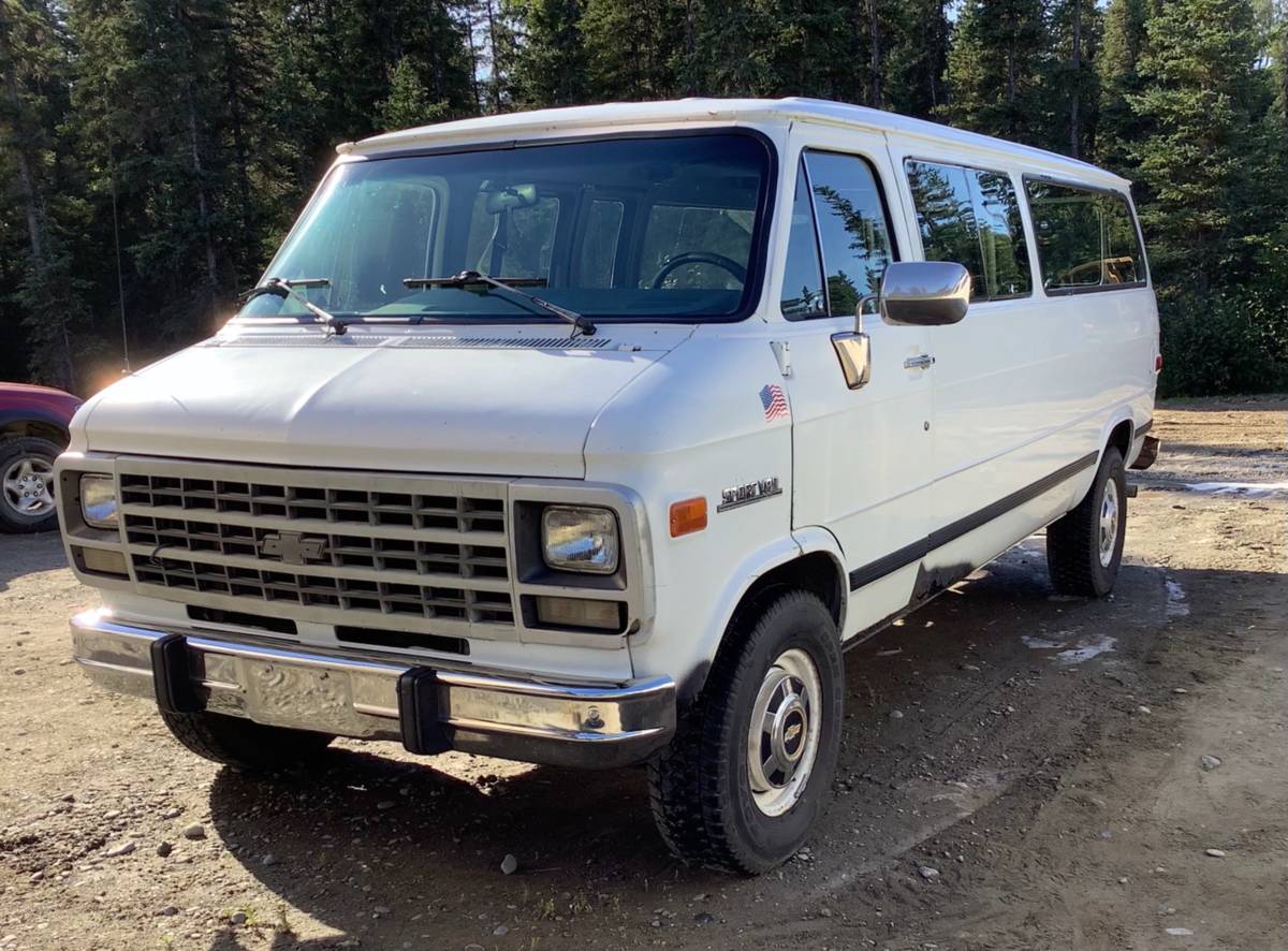 Chevrolet-g30-long-wheelbase-van-1992-white-7