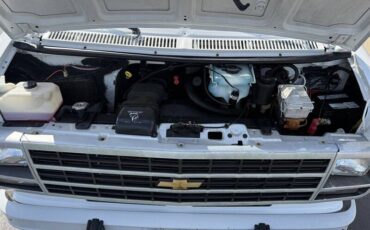 Chevrolet-g30-van-reading-service-body-1995-15