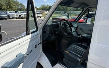 Chevrolet-g30-van-reading-service-body-1995-8