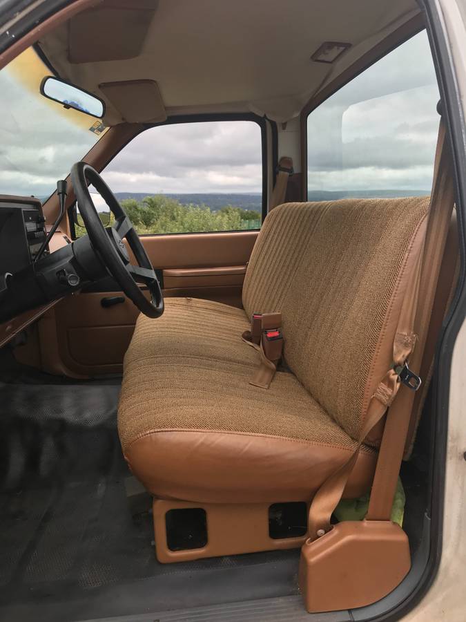 Chevrolet-gmt-400-12-8-bed-1-owner-50k-1990-white-14