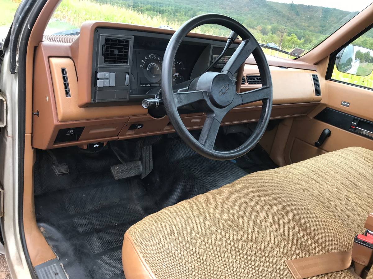 Chevrolet-gmt-400-12-8-bed-1-owner-50k-1990-white-16