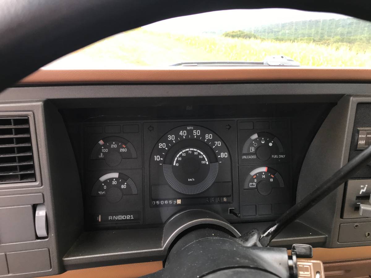 Chevrolet-gmt-400-12-8-bed-1-owner-50k-1990-white-20