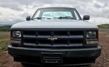 Chevrolet-gmt-400-12-8-bed-1-owner-50k-1990-white-4
