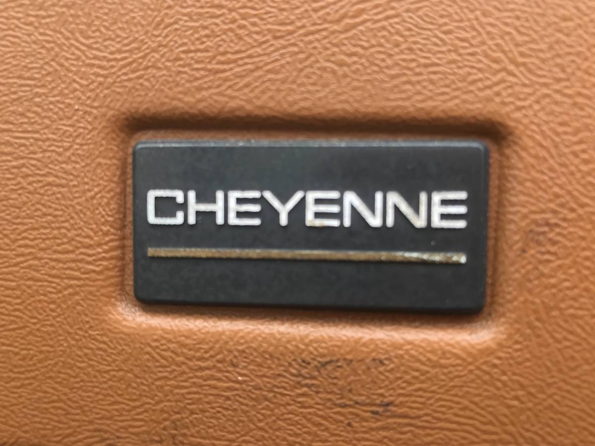 Chevrolet-gmt-400-12-8-bed-1-owner-50k-1990-white-6