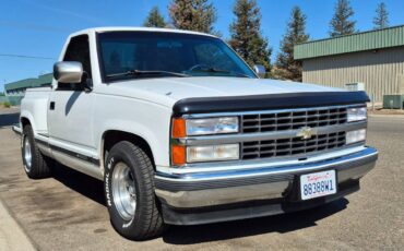 Chevrolet-gmt-400-12-ton-nominal-1990-white-2