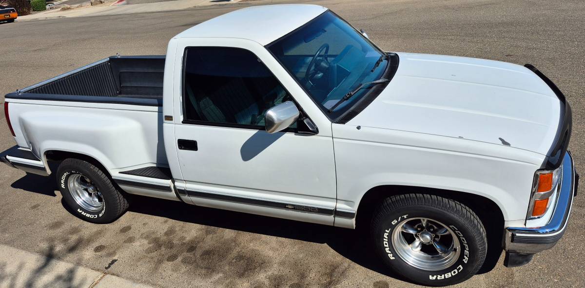 Chevrolet-gmt-400-12-ton-nominal-1990-white-21