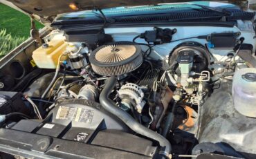 Chevrolet-gmt-400-12-ton-nominal-1990-white-6