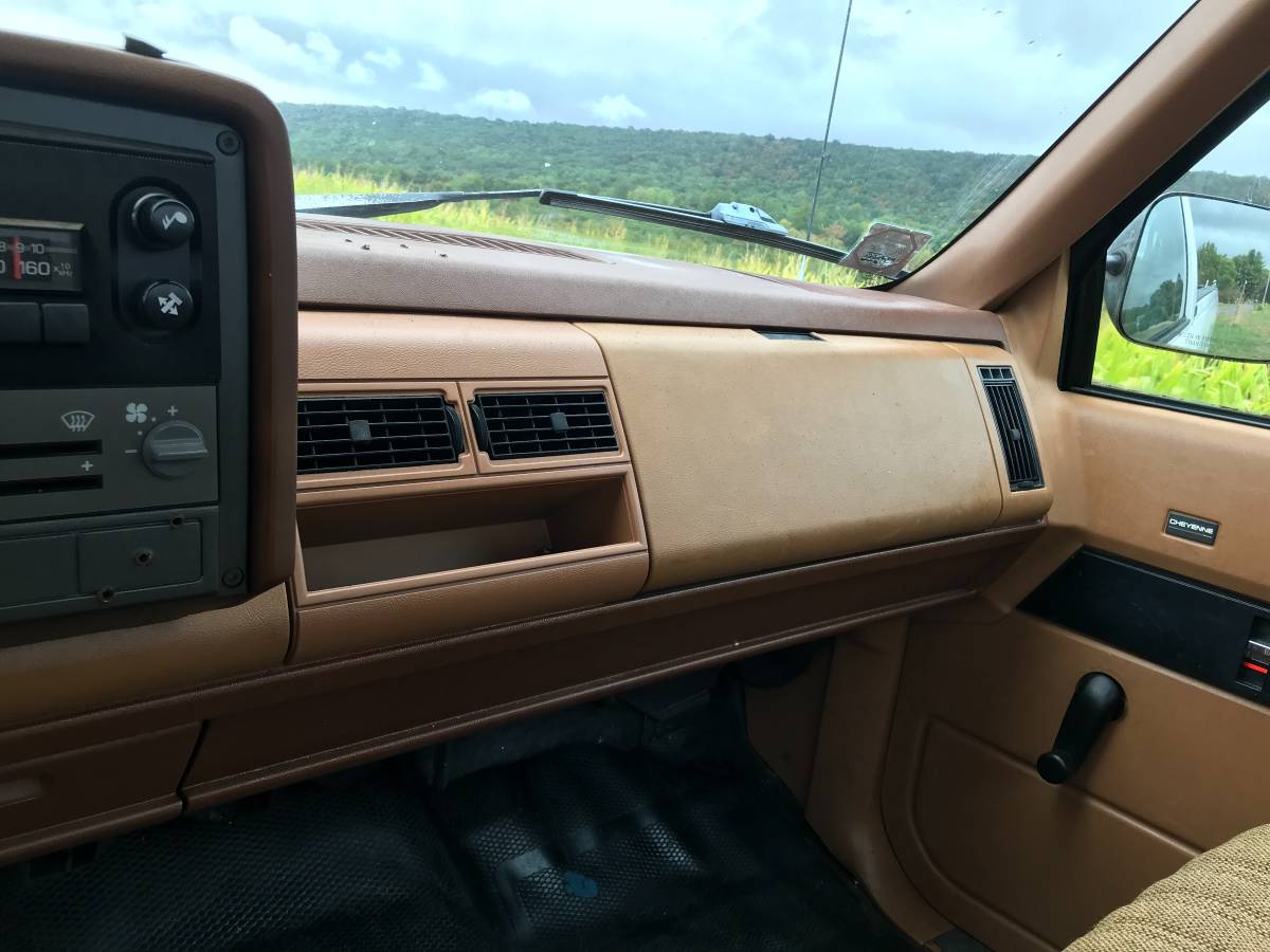 Chevrolet-gmt-400-12-w8-bed-50k-1-owner-1990-white-18