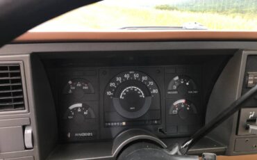 Chevrolet-gmt-400-12-w8-bed-50k-1-owner-1990-white-19