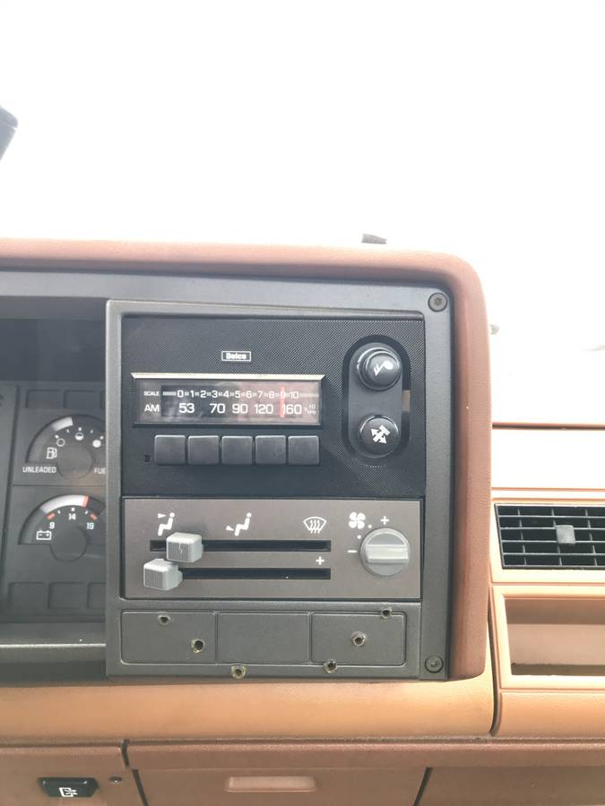 Chevrolet-gmt-400-12-w8-bed-50k-1-owner-1990-white-22