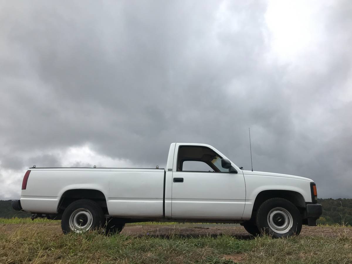 Chevrolet-gmt-400-12-w8-bed-50k-1-owner-1990-white-5