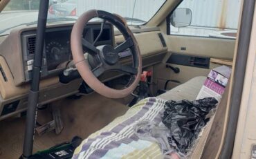 Chevrolet-gmt-400-34-ton-nominal-1988-custom-3