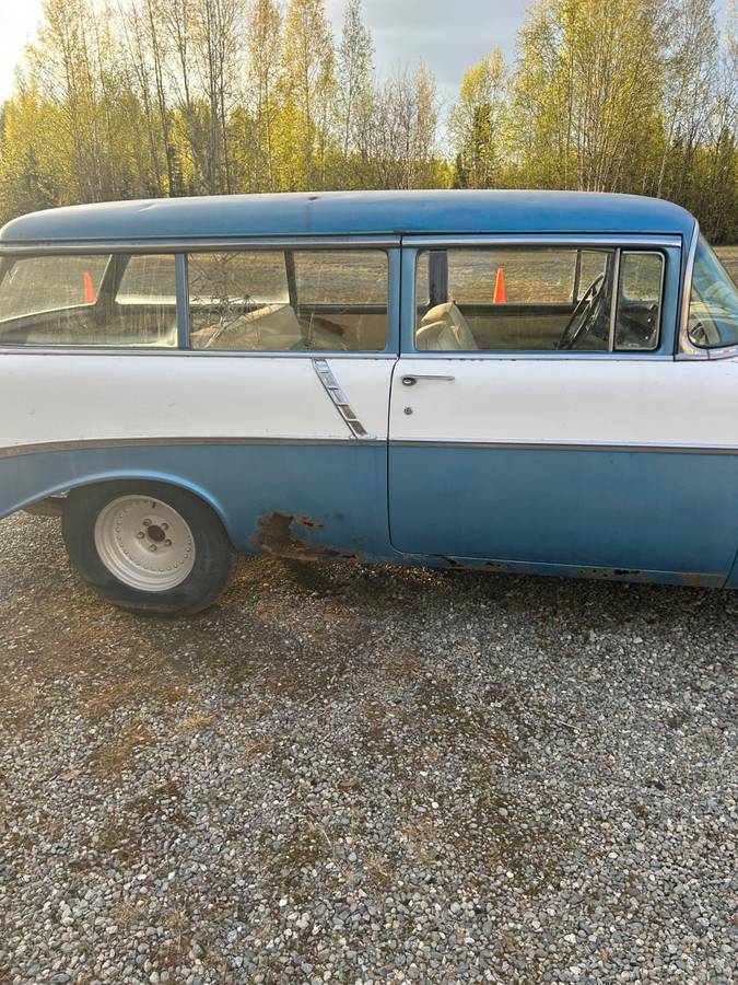 Chevrolet-handyman-210-wagon-1956-3