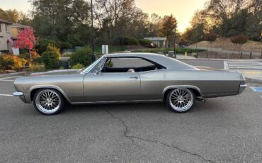Chevrolet-impala-1965-grey-1