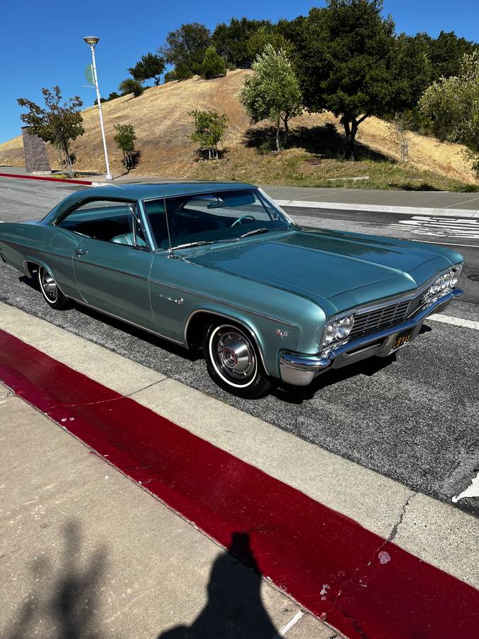 Chevrolet-impala-1966-blue-1