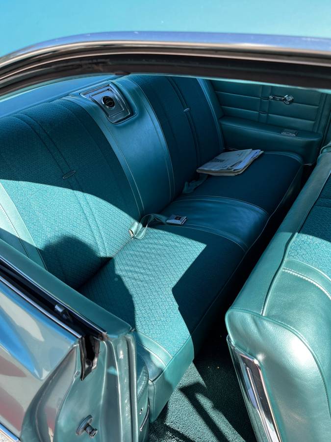 Chevrolet-impala-1966-blue-5