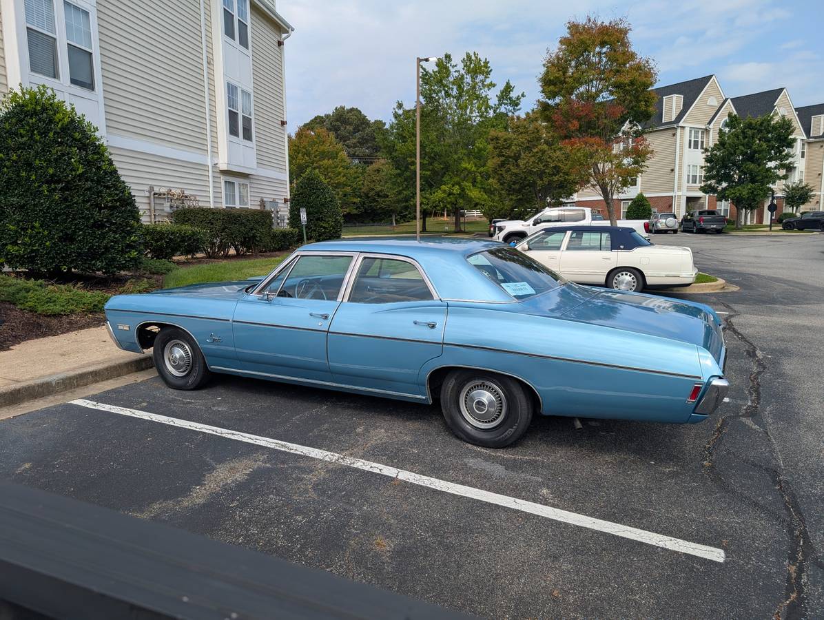 Chevrolet-impala-1968-blue-1