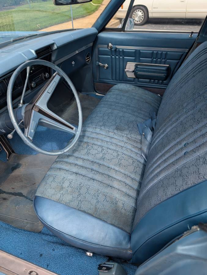 Chevrolet-impala-1968-blue-10