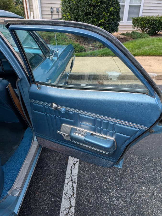 Chevrolet-impala-1968-blue-13