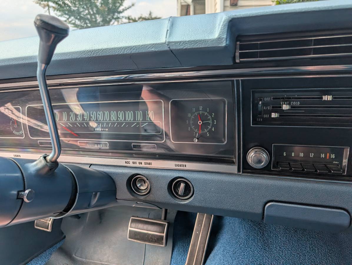 Chevrolet-impala-1968-blue-7