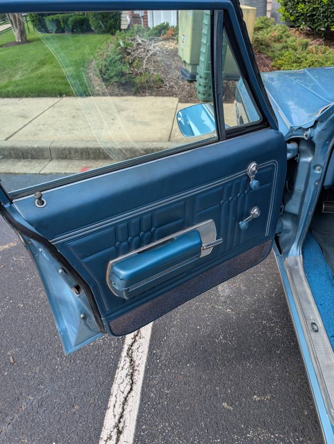 Chevrolet-impala-1968-blue-9