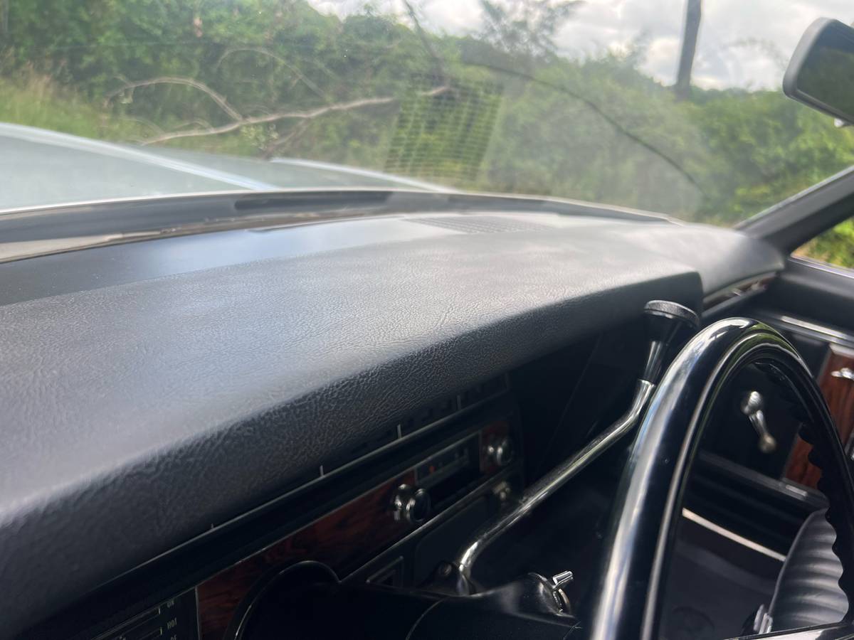 Chevrolet-impala-1970-silver-17