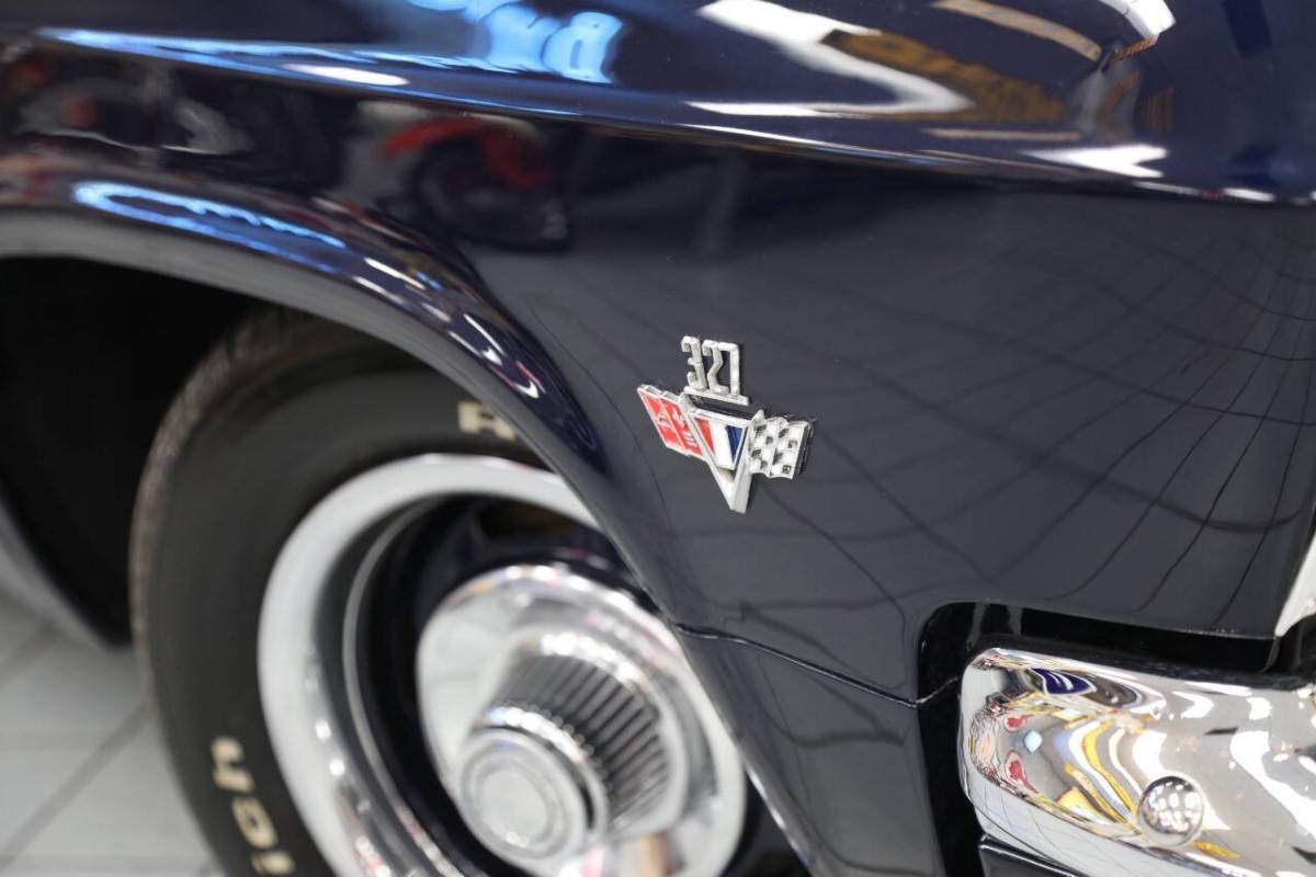 Chevrolet-impala-ss-1965-blue-14