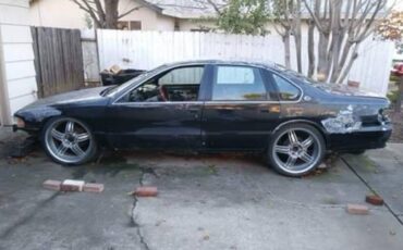 Chevrolet-impala-ss-1994-black-10