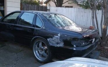 Chevrolet-impala-ss-1994-black-11