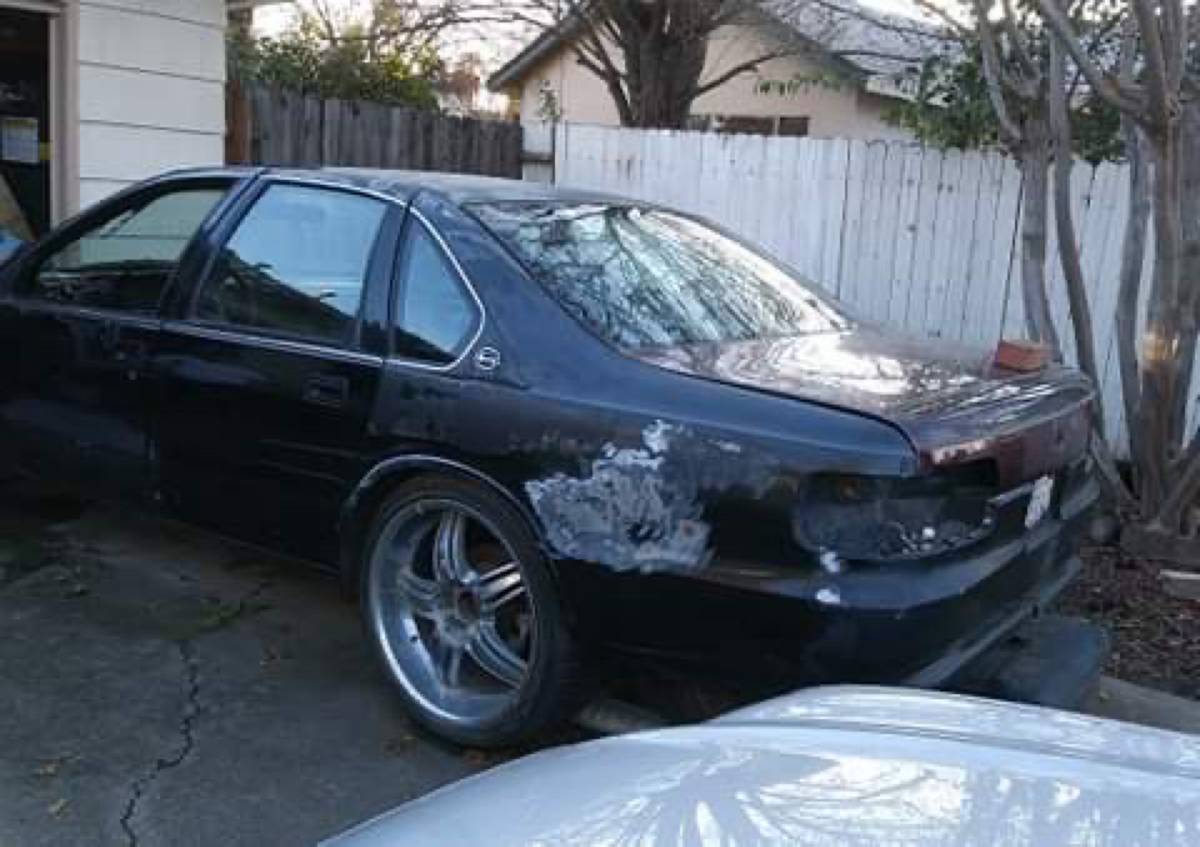 Chevrolet-impala-ss-1994-black-11