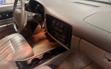 Chevrolet-impala-ss-1995-purple-11