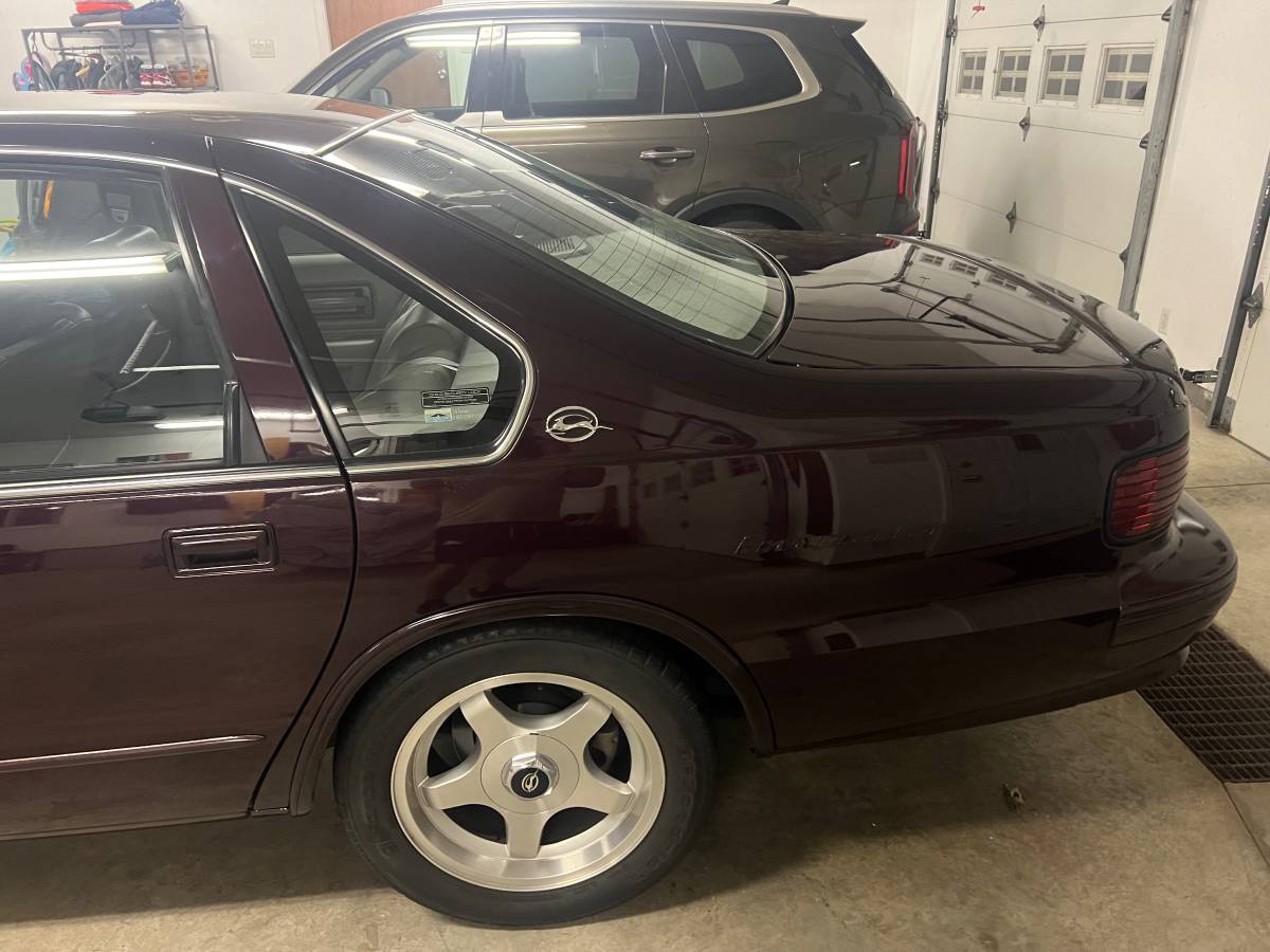 Chevrolet-impala-ss-1995-purple-4