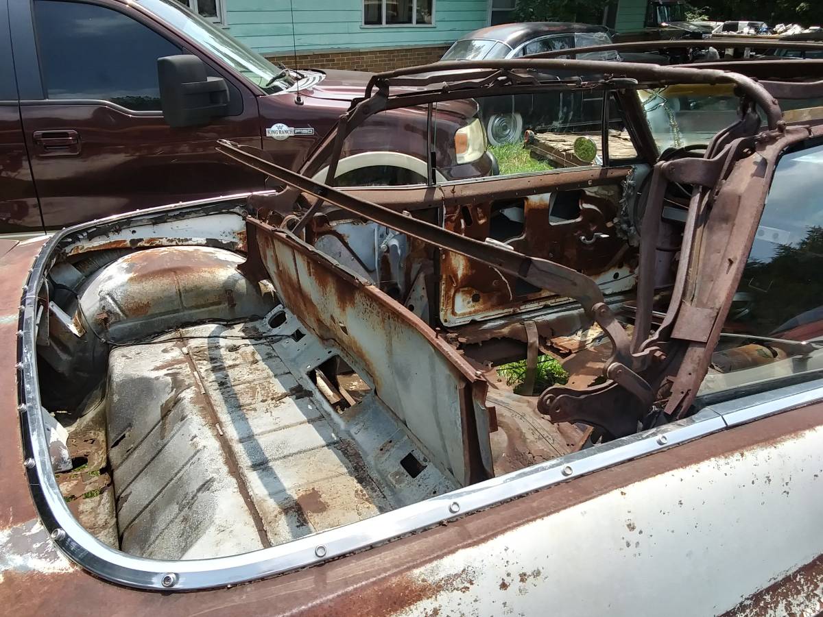Chevrolet-impala-ss-convertible-1965-white-9