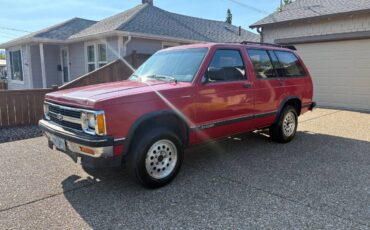 Chevrolet-jimmy-s-10-blazer-1991-red-1