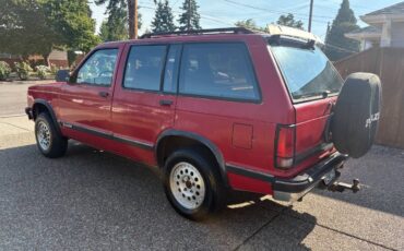 Chevrolet-jimmy-s-10-blazer-1991-red-3