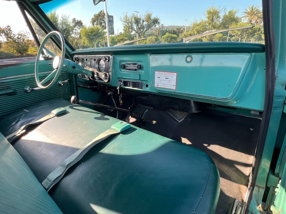Chevrolet-k10-1968-23