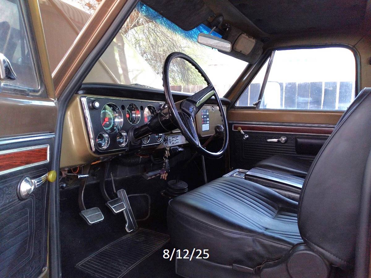 Chevrolet-k10-1970-custom-1
