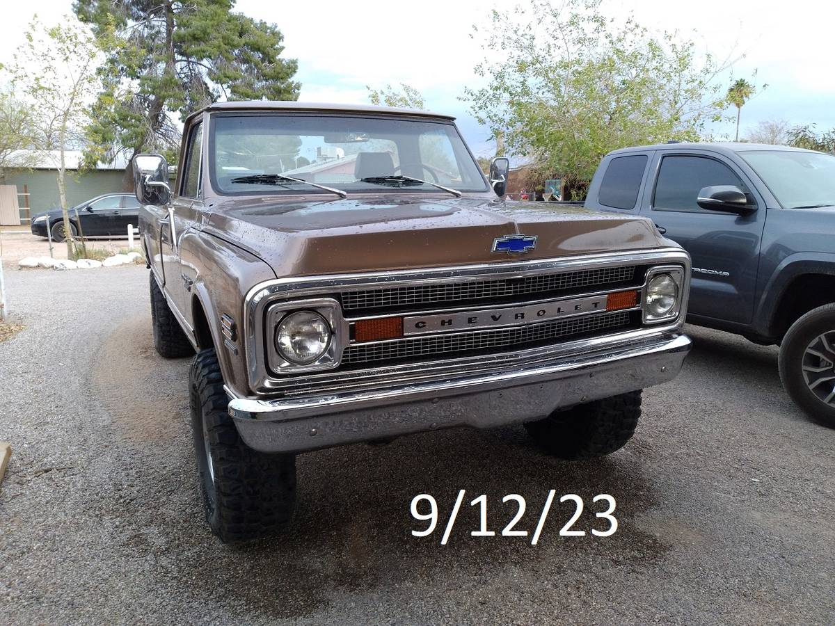 Chevrolet-k10-1970-custom-4