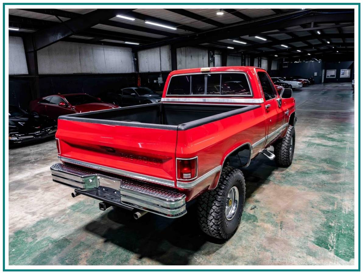 Chevrolet-k10-1984-red-1