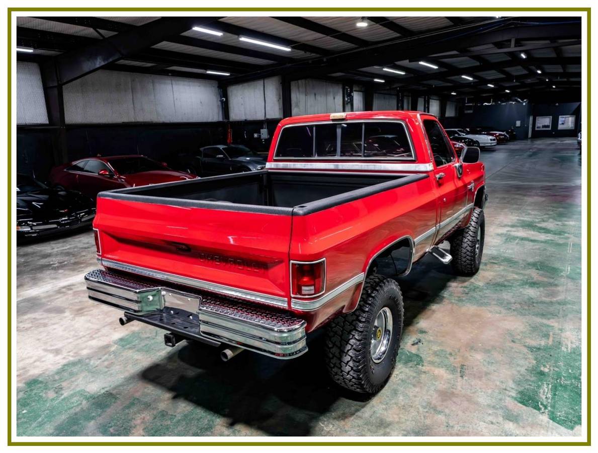 Chevrolet-k10-1984-red-26