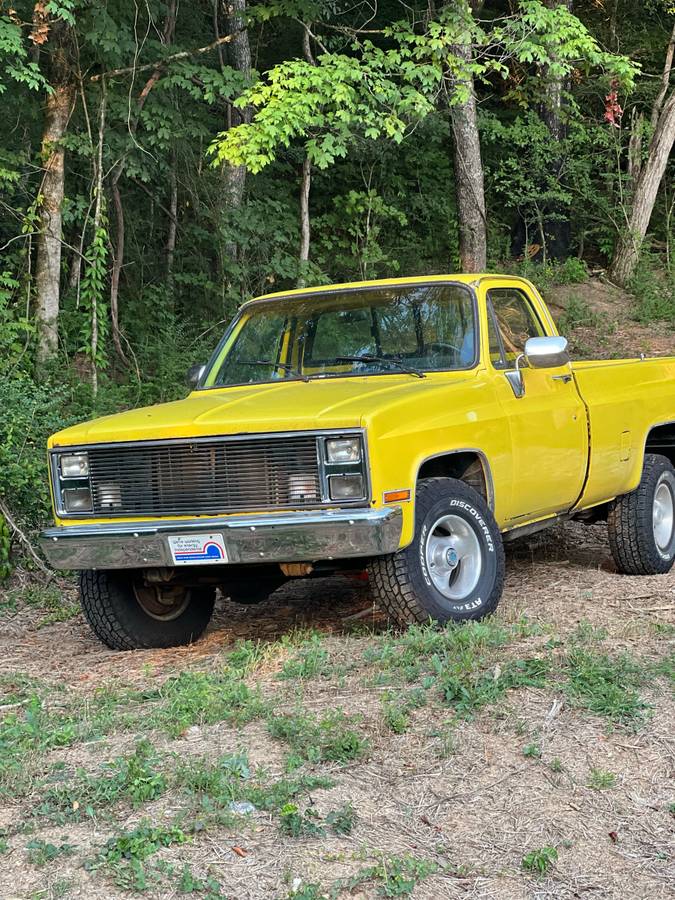 Chevrolet-k10-1986-yellow
