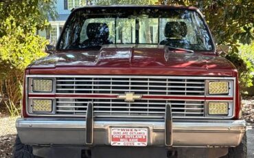 Chevrolet-k10-pickup-12-ton-xl-1984-red-1
