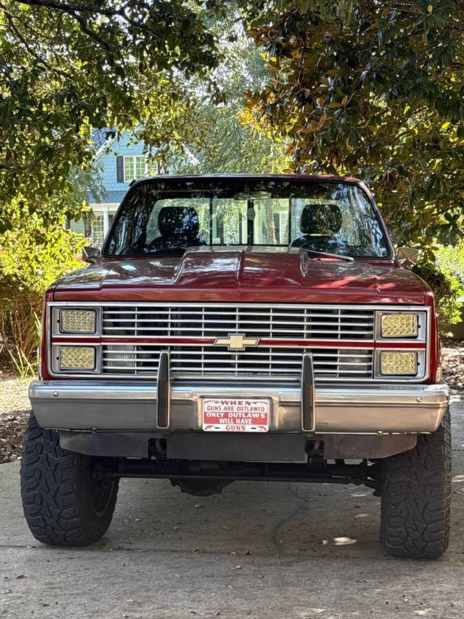 Chevrolet-k10-pickup-12-ton-xl-1984-red-1